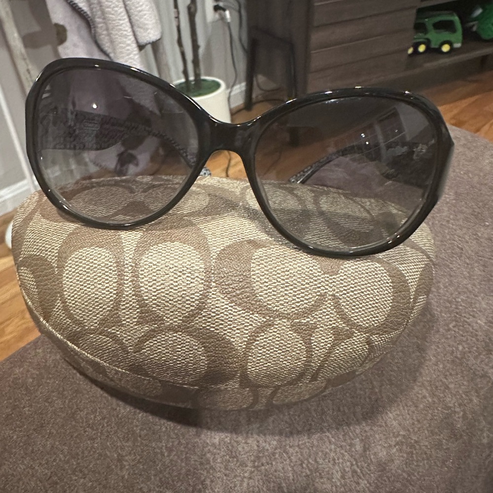Coach Sunglasses - Picture 10 of 11